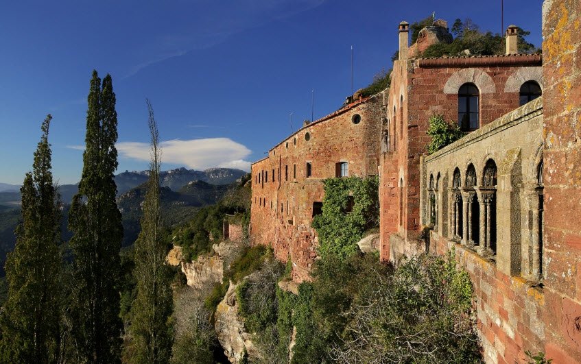 Castell Monestir d'Escornalbou, Spain